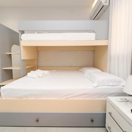 Vila Feliz - Premium Rooms With Free Private Parking Avlonya Dış mekan fotoğraf