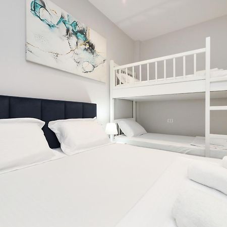 Vila Feliz - Premium Rooms With Free Private Parking Avlonya Dış mekan fotoğraf