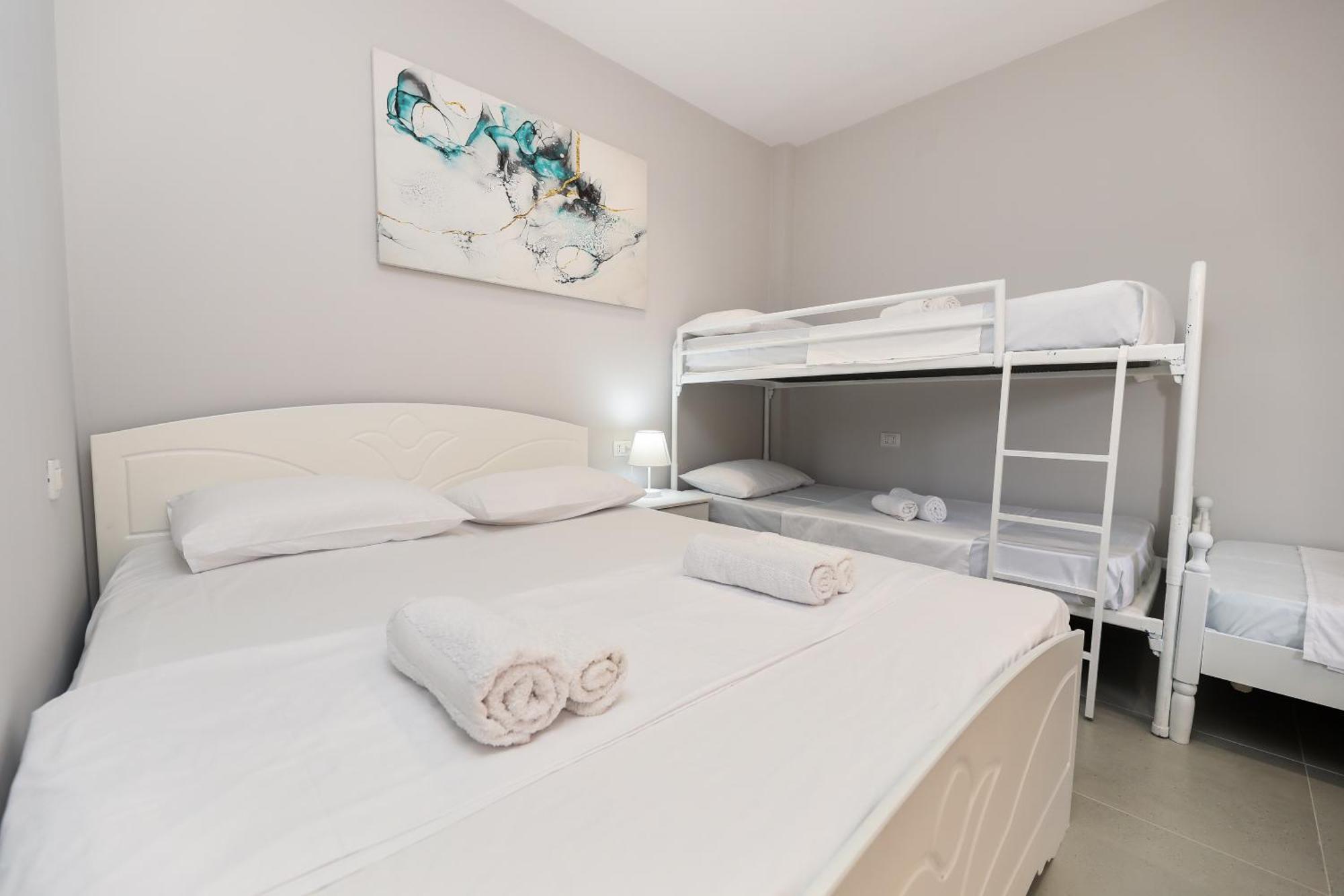 Vila Feliz - Premium Rooms With Free Private Parking Avlonya Dış mekan fotoğraf