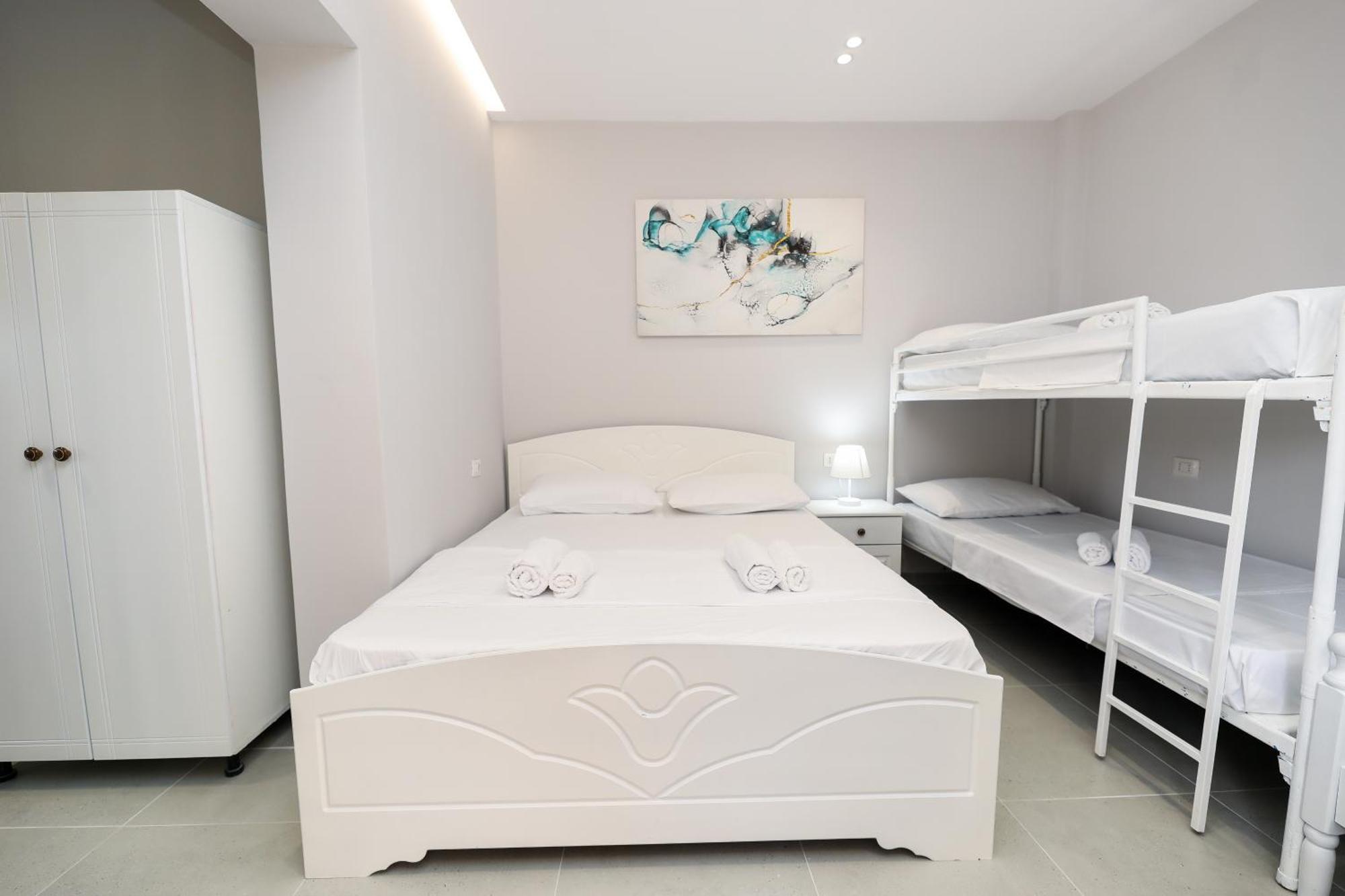 Vila Feliz - Premium Rooms With Free Private Parking Avlonya Dış mekan fotoğraf