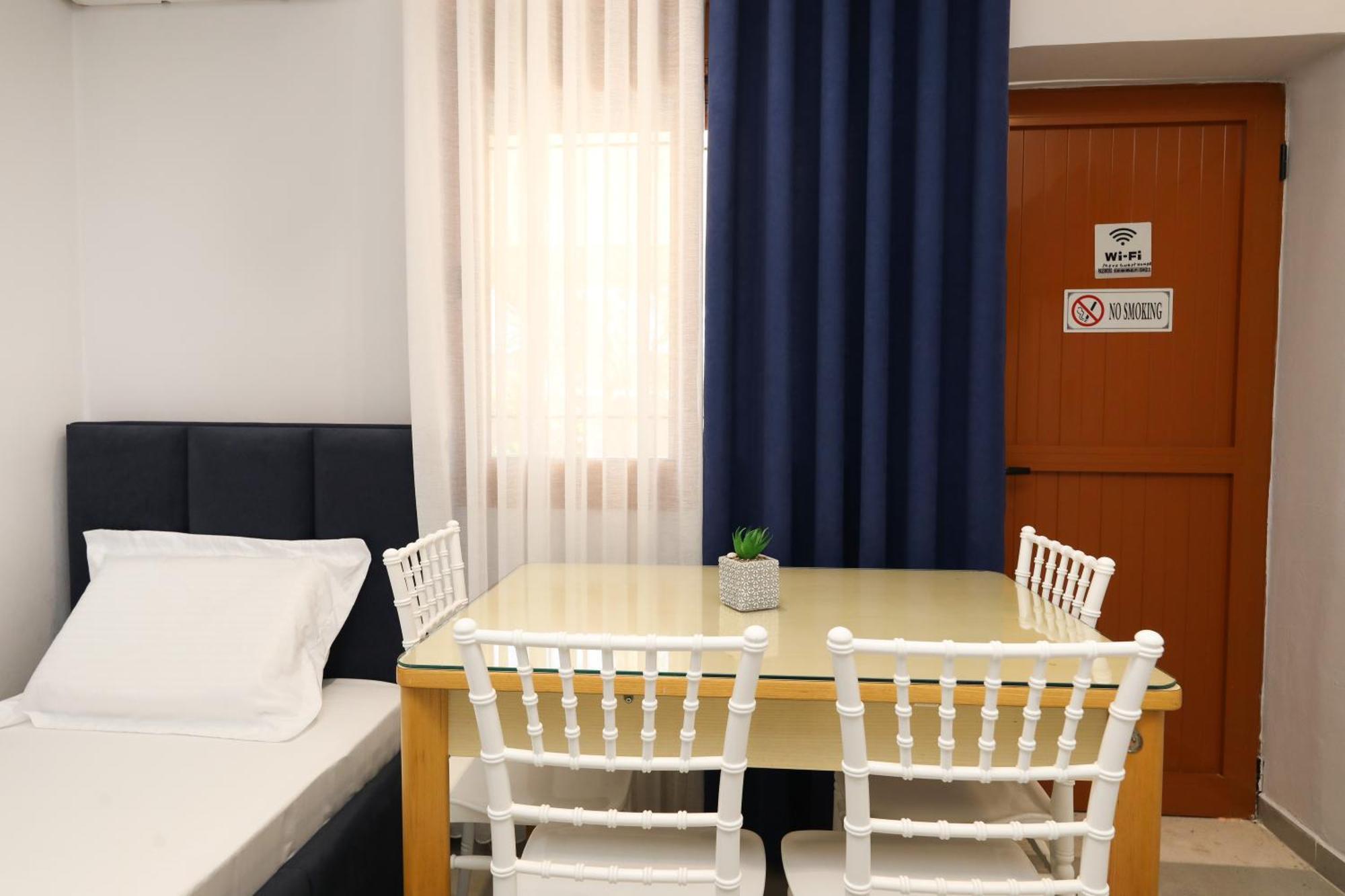Vila Feliz - Premium Rooms With Free Private Parking Avlonya Dış mekan fotoğraf