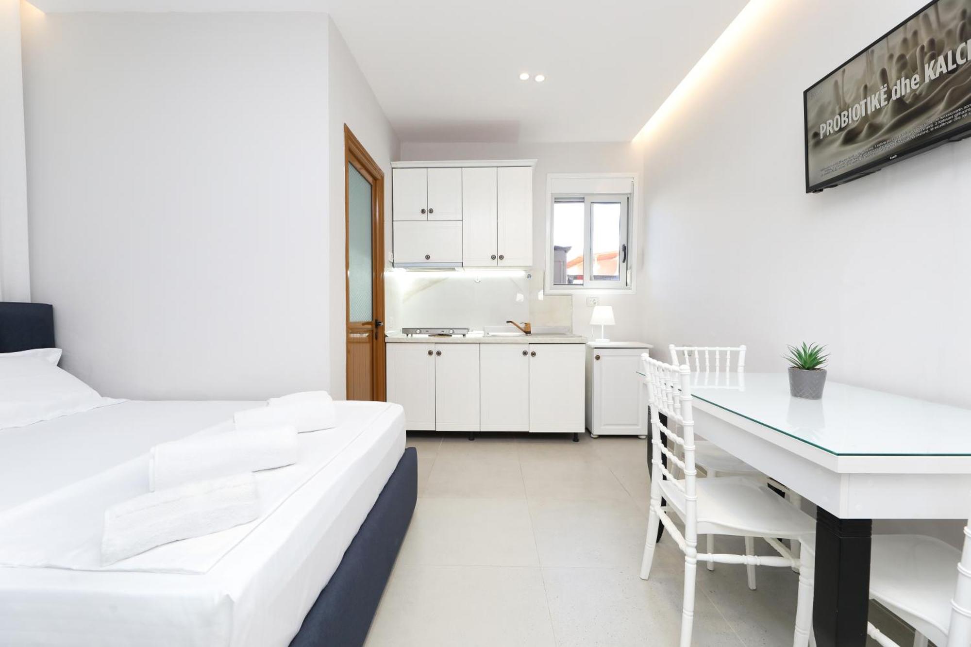 Vila Feliz - Premium Rooms With Free Private Parking Avlonya Dış mekan fotoğraf
