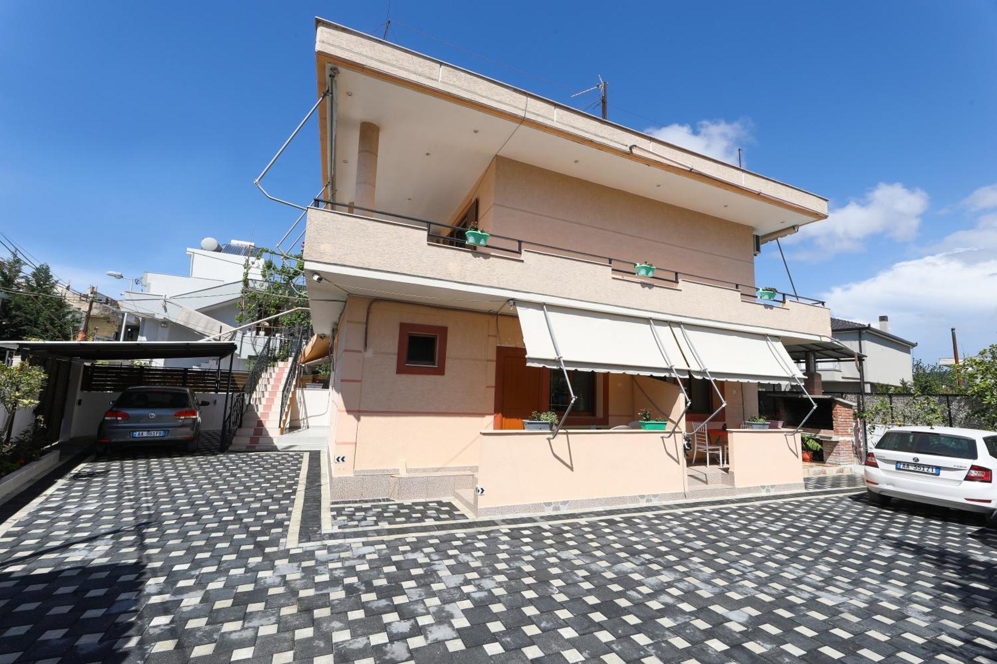 Vila Feliz - Premium Rooms With Free Private Parking Avlonya Dış mekan fotoğraf