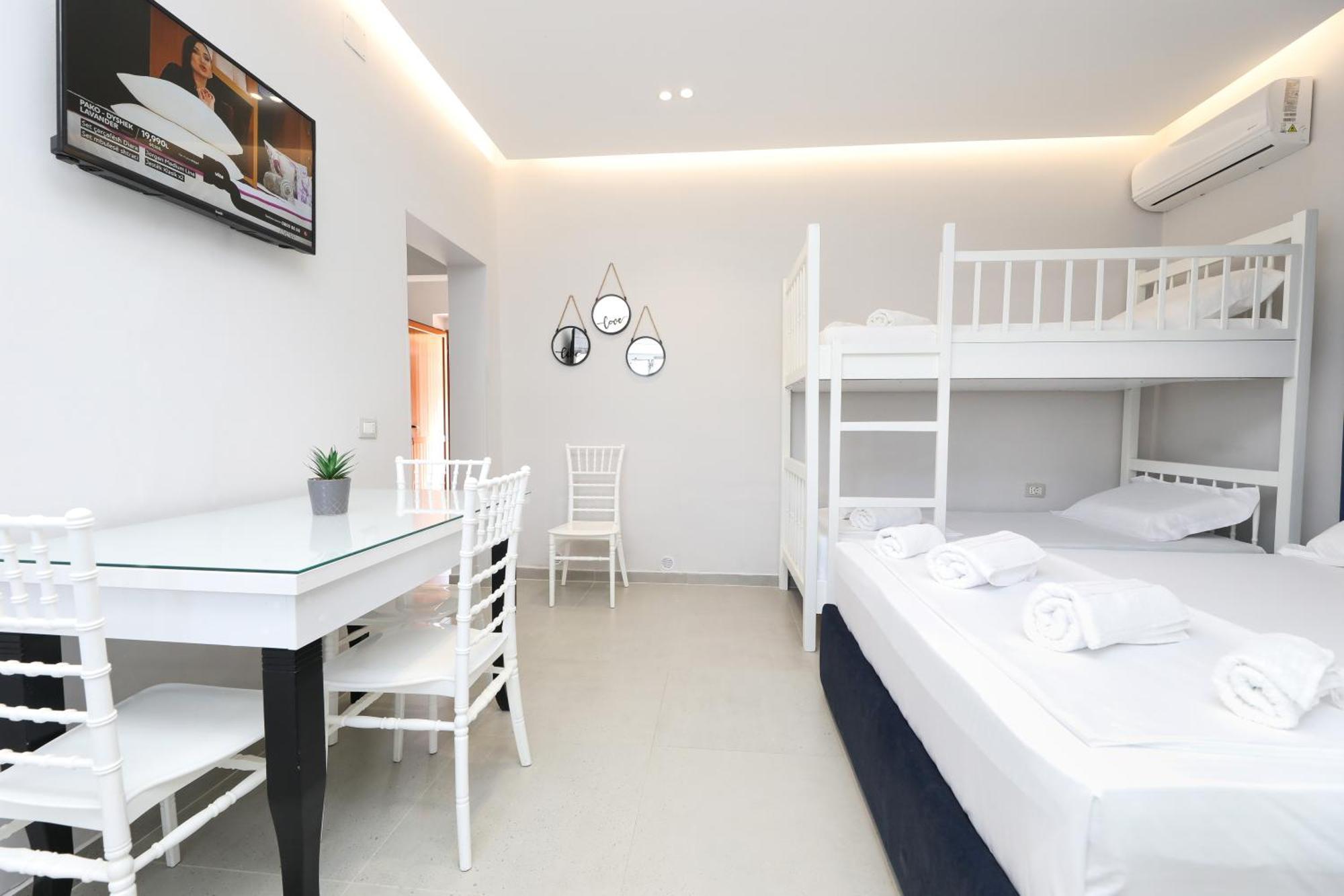 Vila Feliz - Premium Rooms With Free Private Parking Avlonya Dış mekan fotoğraf