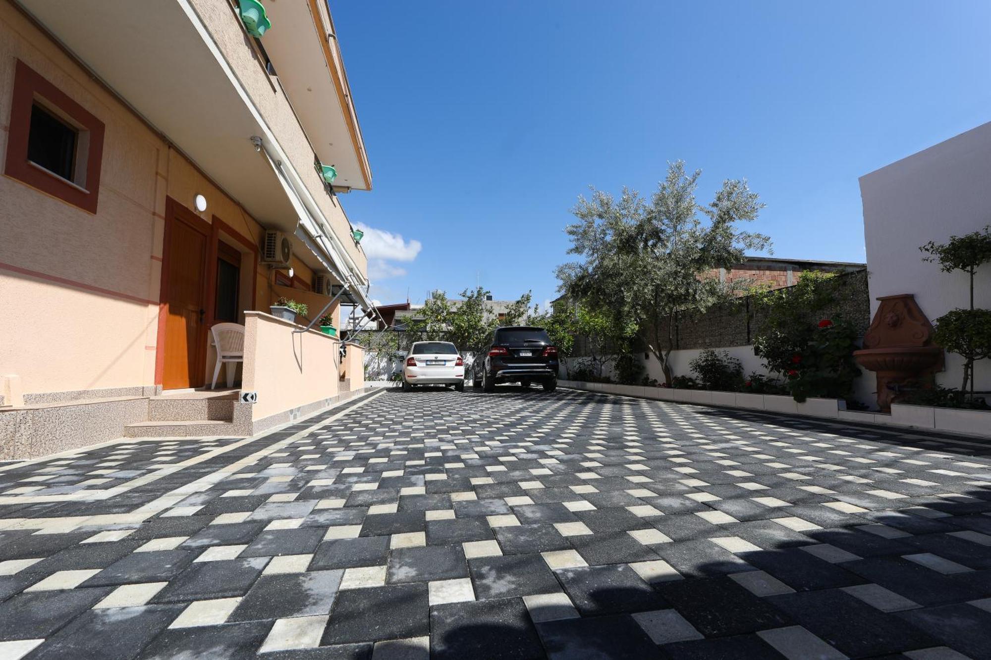 Vila Feliz - Premium Rooms With Free Private Parking Avlonya Dış mekan fotoğraf